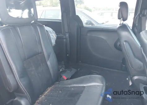 2018 Dodge Grand Caravan Sxt z USA, uszkodzony, nr VIN 2C4RDGCG5JR328714